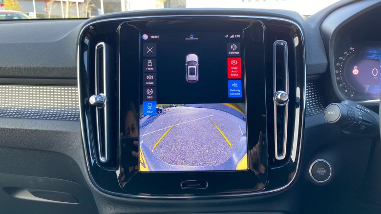 Volvo XC40 2.0 B3P Plus Dark 5dr Auto Petrol Estate